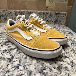 Vans Old Skool Yolk Yellow/True White Unisex Size 6 Men’s/7.5 Women’s